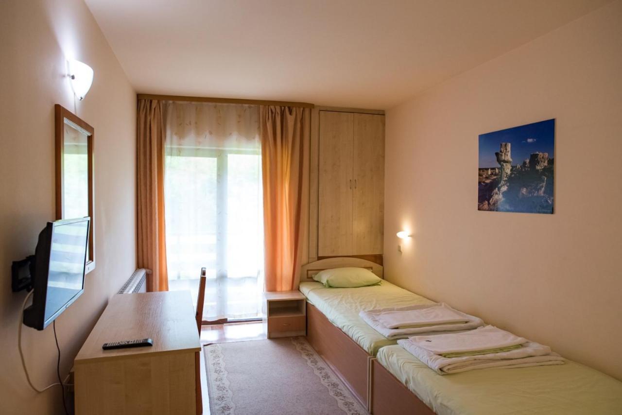 Hotel Tourist Center Momina Krepost Veliko Tárnovo Exterior foto